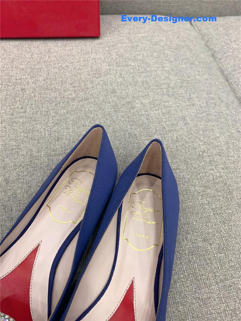 roger vivier classic D1am0nd buckle silk pumps