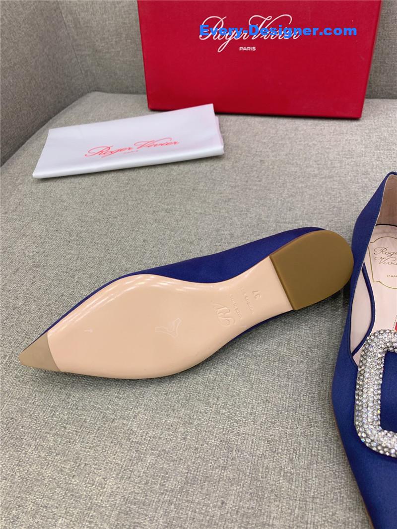 roger vivier classic D1am0nd buckle silk pumps