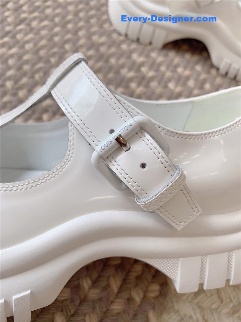 l0vis Vvtt0n ruby flat mary jane