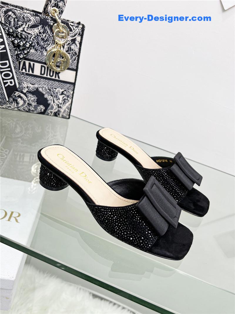 D10r pearl square buckle retro ballet high heels