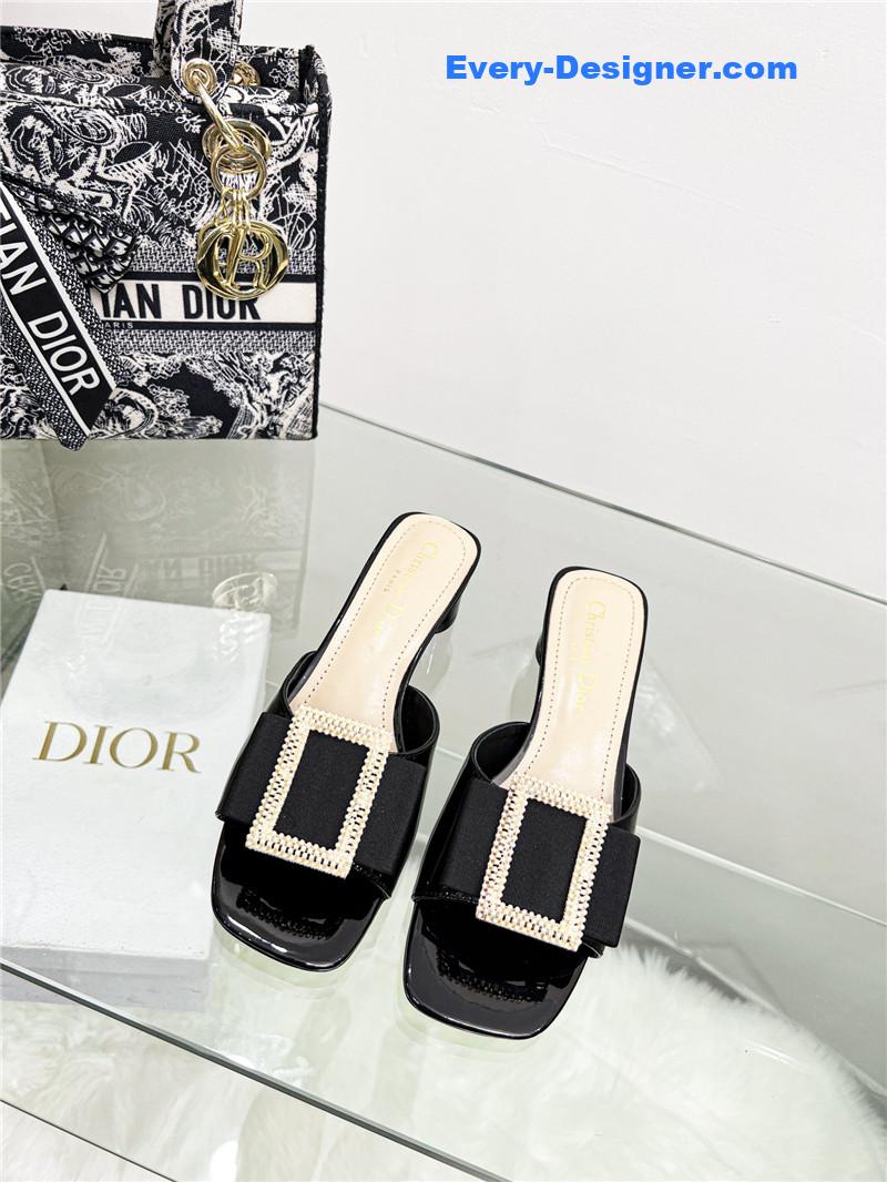D10r pearl square buckle retro ballet high heels