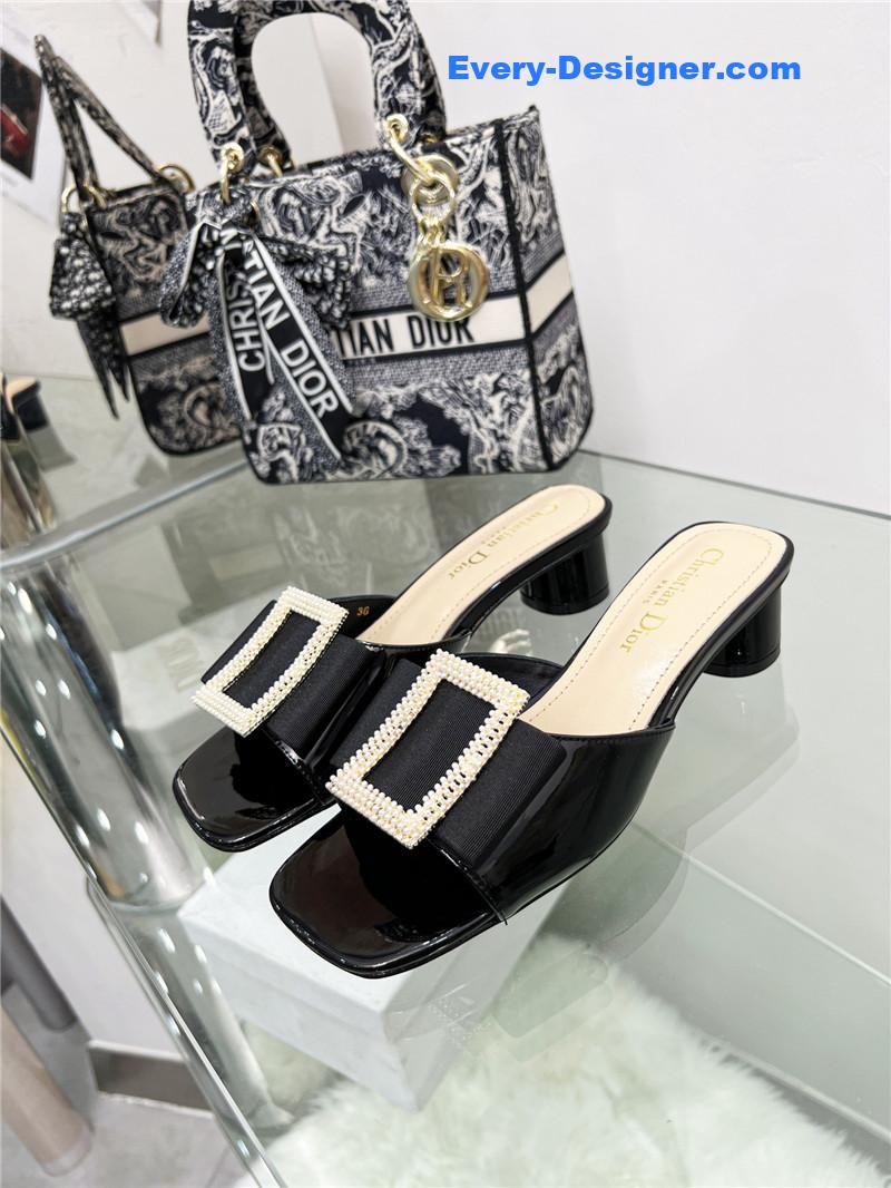 D10r pearl square buckle retro ballet high heels