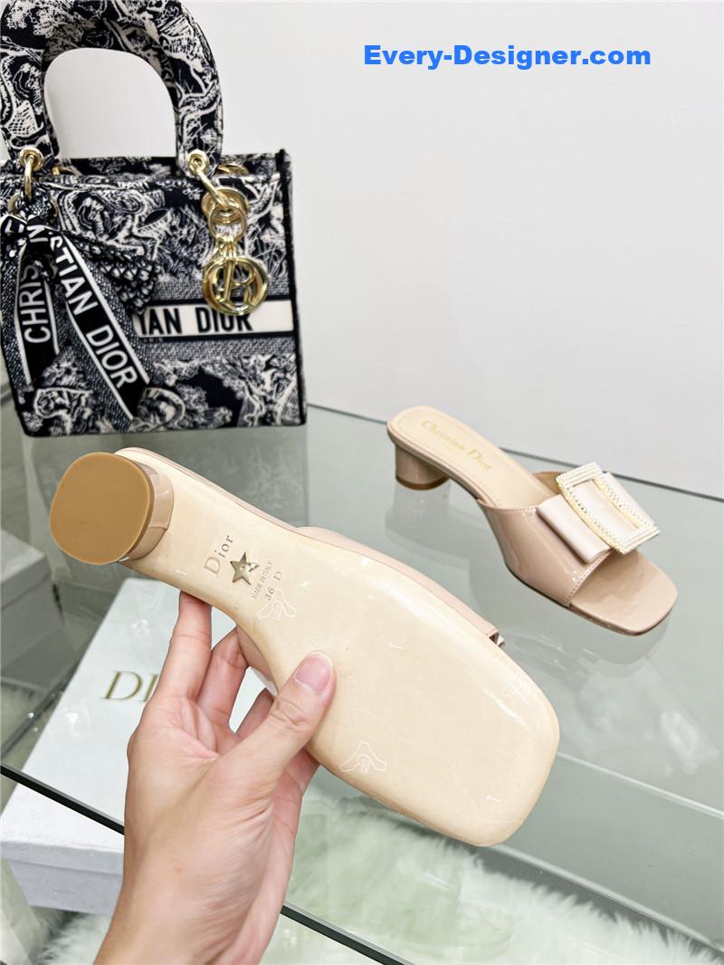 D10r pearl square buckle retro ballet high heels