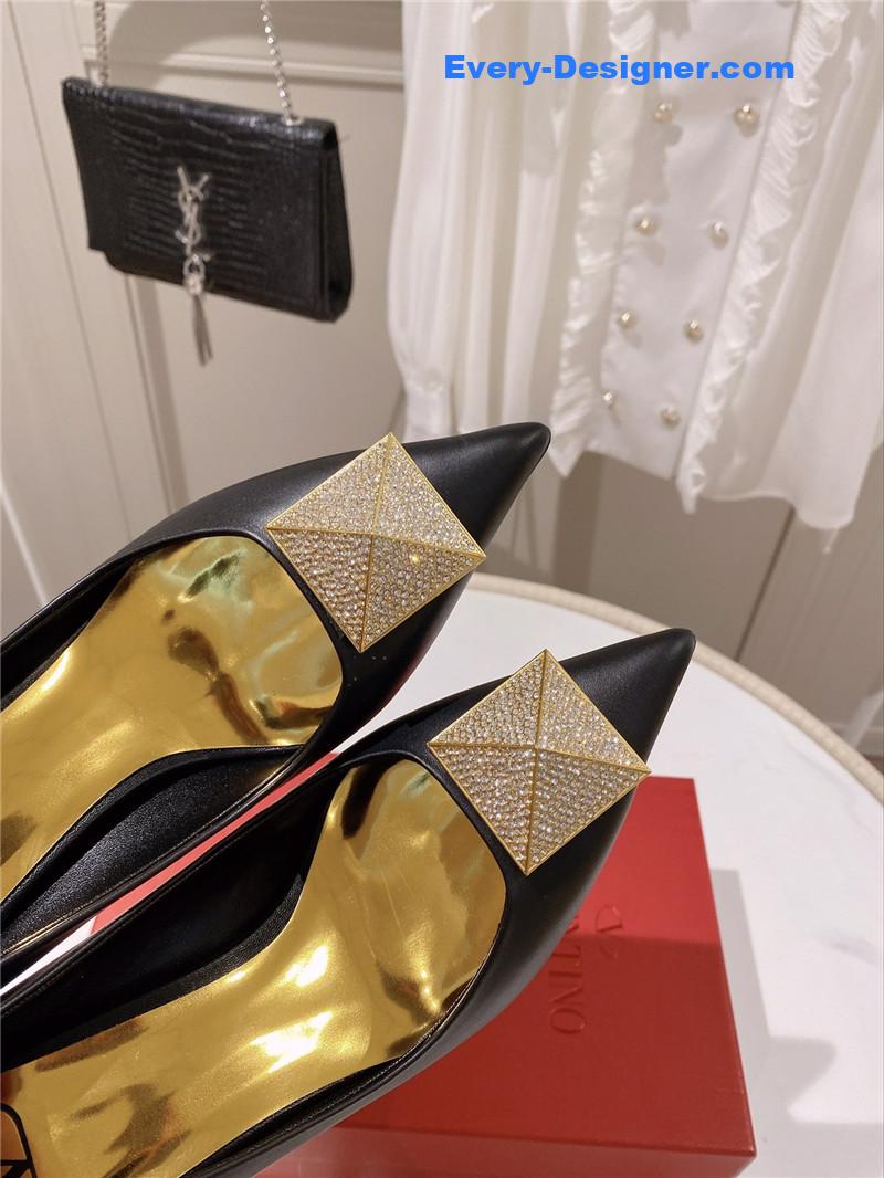 Va1e*ntin0 top rhinestone stud high heels