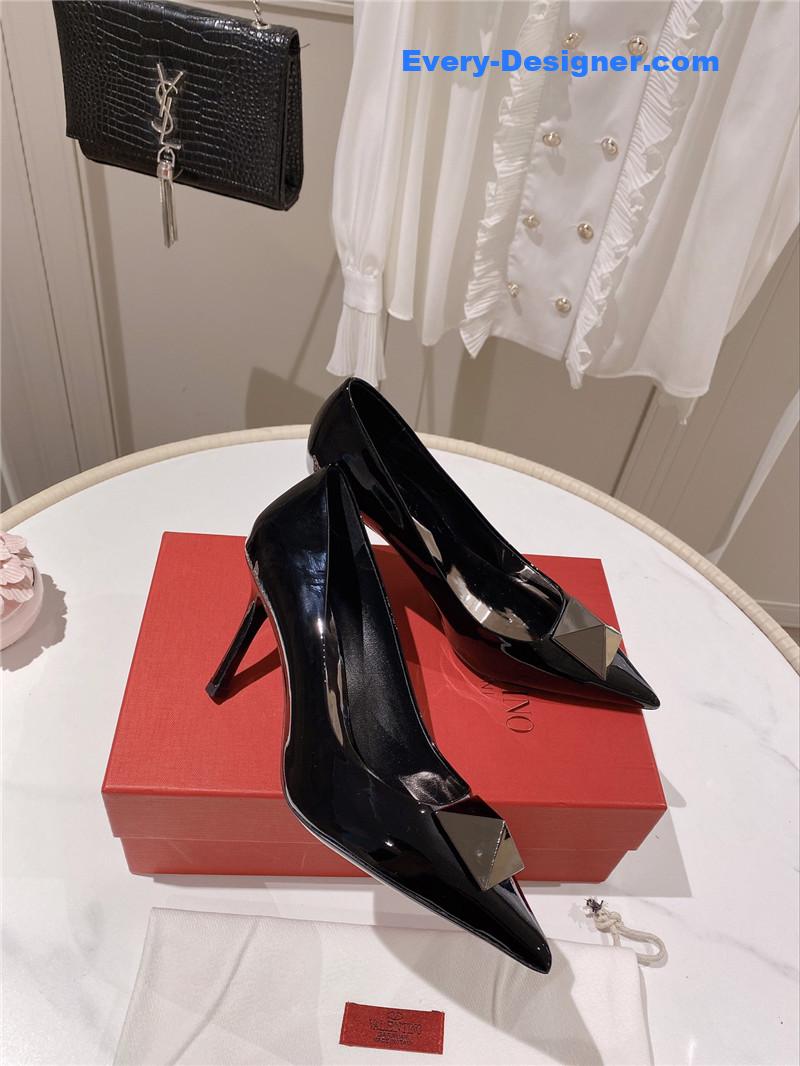 Va1e*ntin0 top rhinestone stud high heels