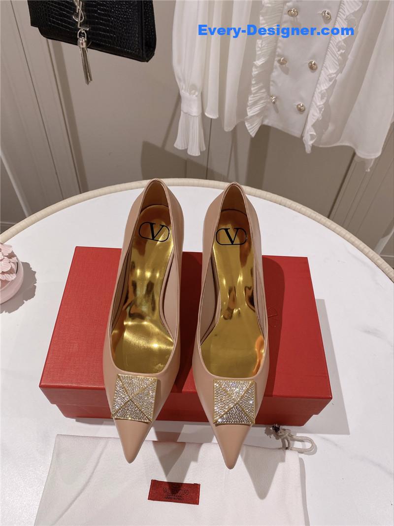 Va1e*ntin0 top rhinestone stud high heels