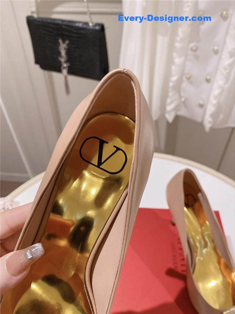 Va1e*ntin0 top rhinestone stud high heels