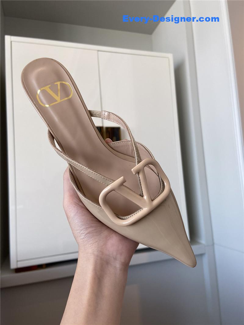 Va1e*ntin0 top sandals