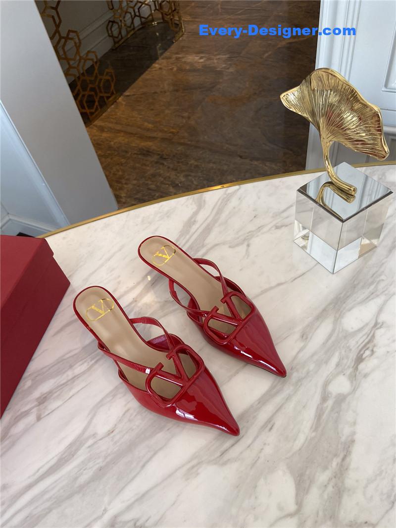 Va1e*ntin0 top sandals