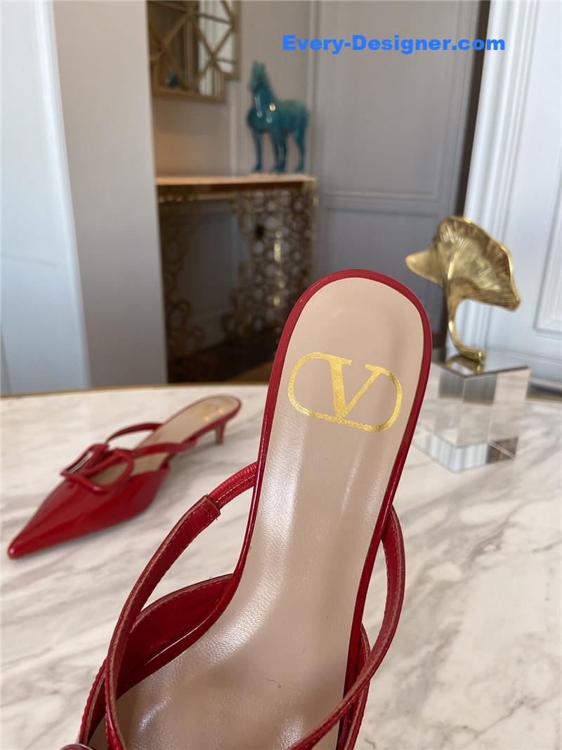 Va1e*ntin0 top sandals