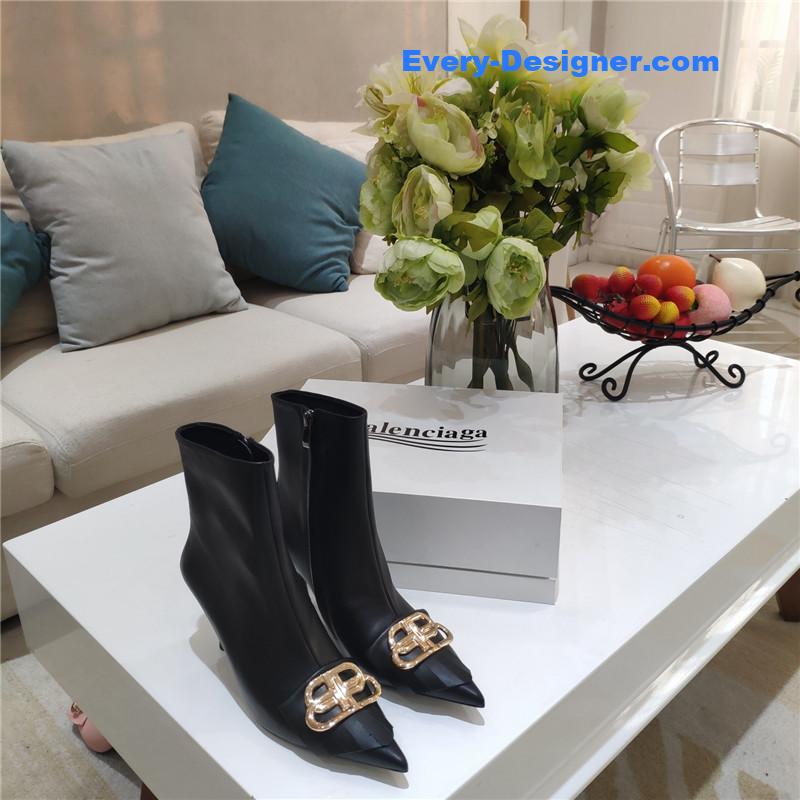 Ba1en*iaga new shape double b buckle flower toe ankle boots