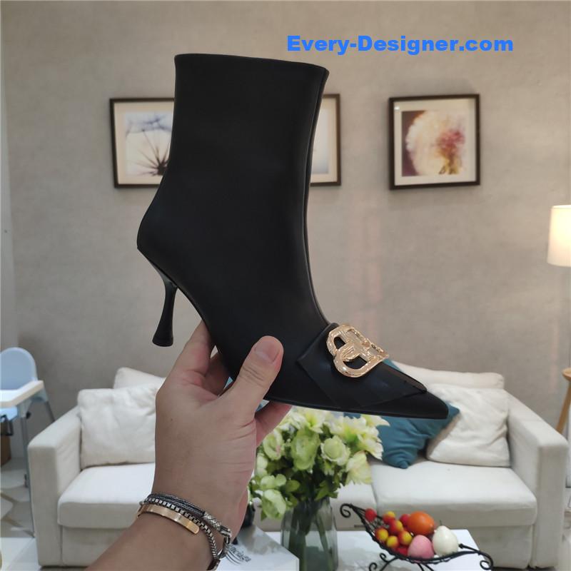 Ba1en*iaga new shape double b buckle flower toe ankle boots