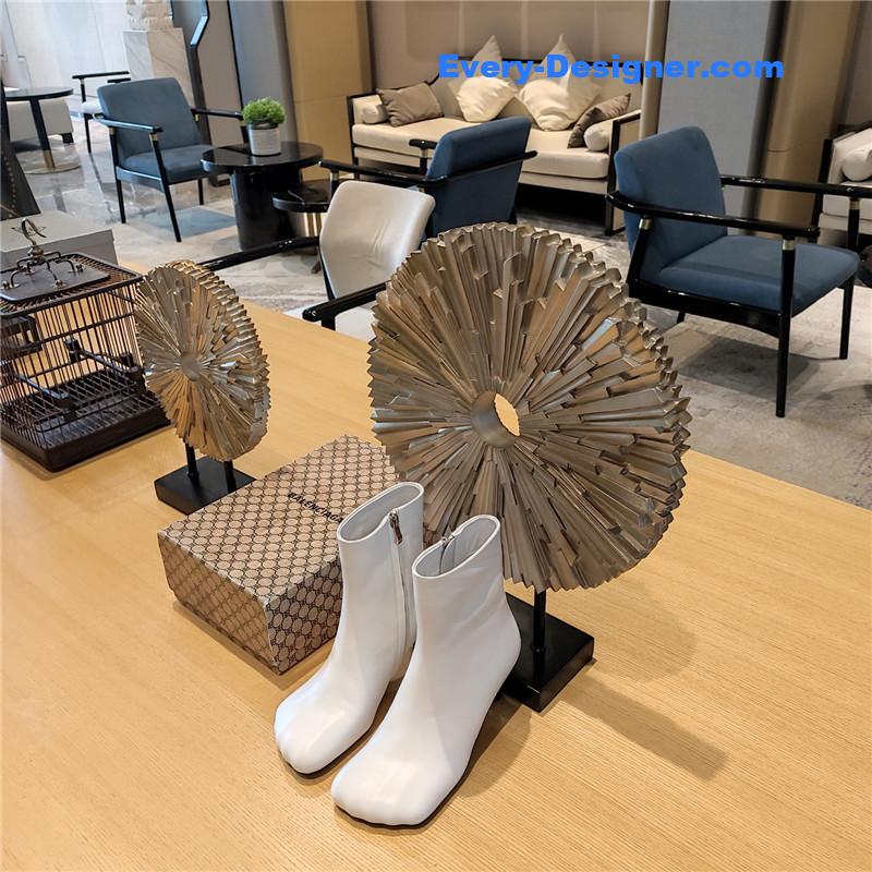 Ba1en*iaga five toe high heel mid boots