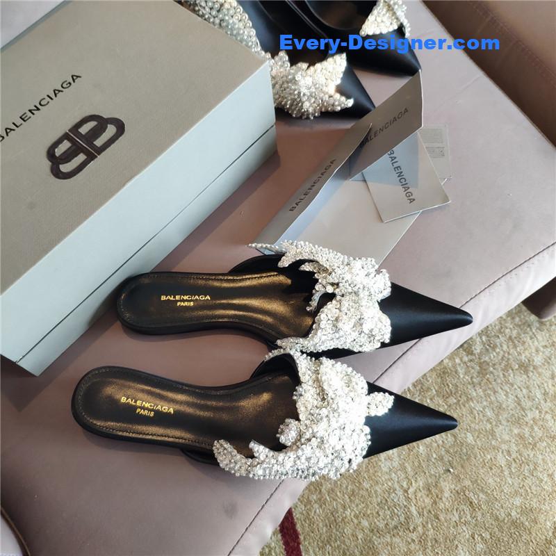 Ba1en*iaga pointed toe sandals