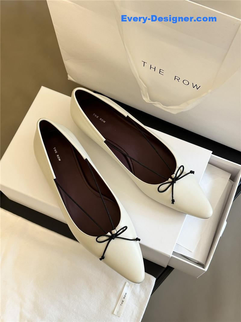 bowknot pointe shoes