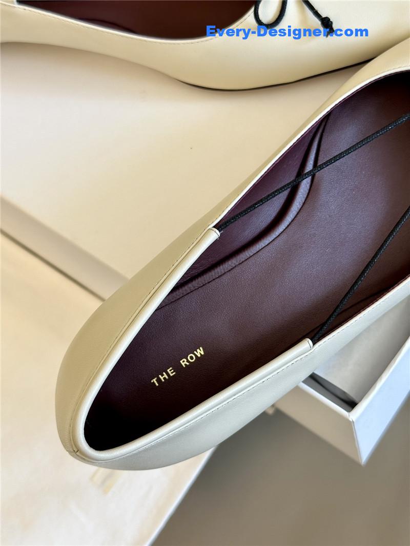 bowknot pointe shoes