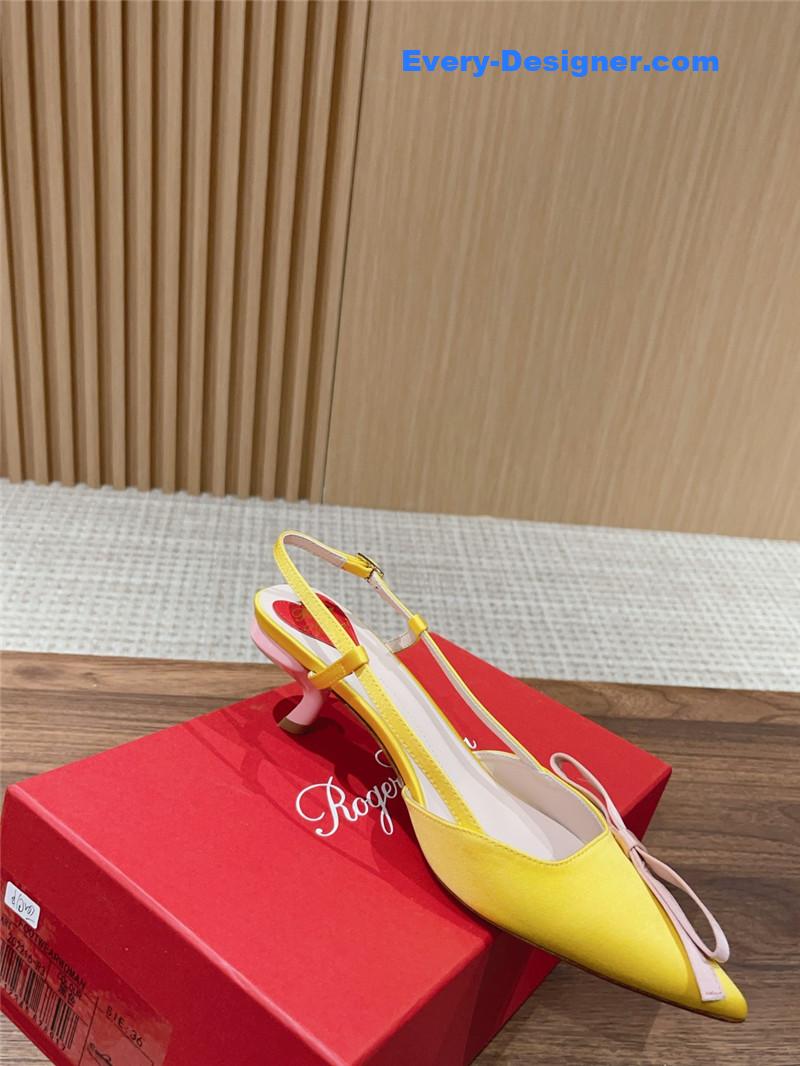 Roger vivier latest bow sandals