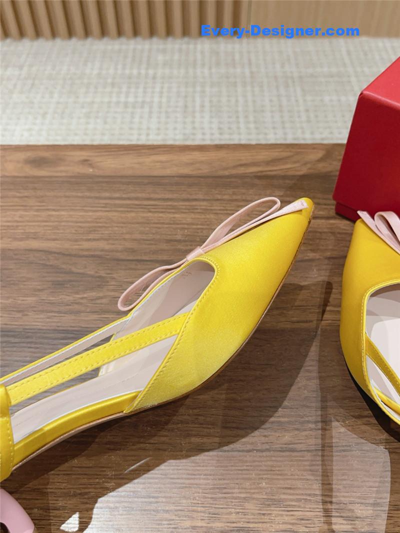 Roger vivier latest bow sandals