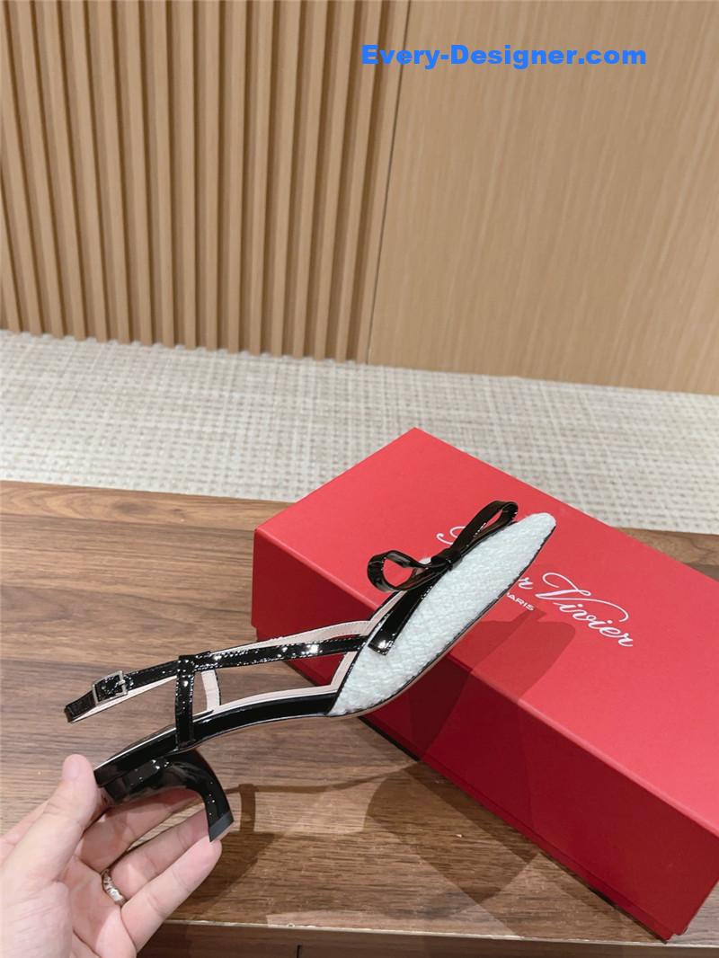 Roger vivier latest bow sandals