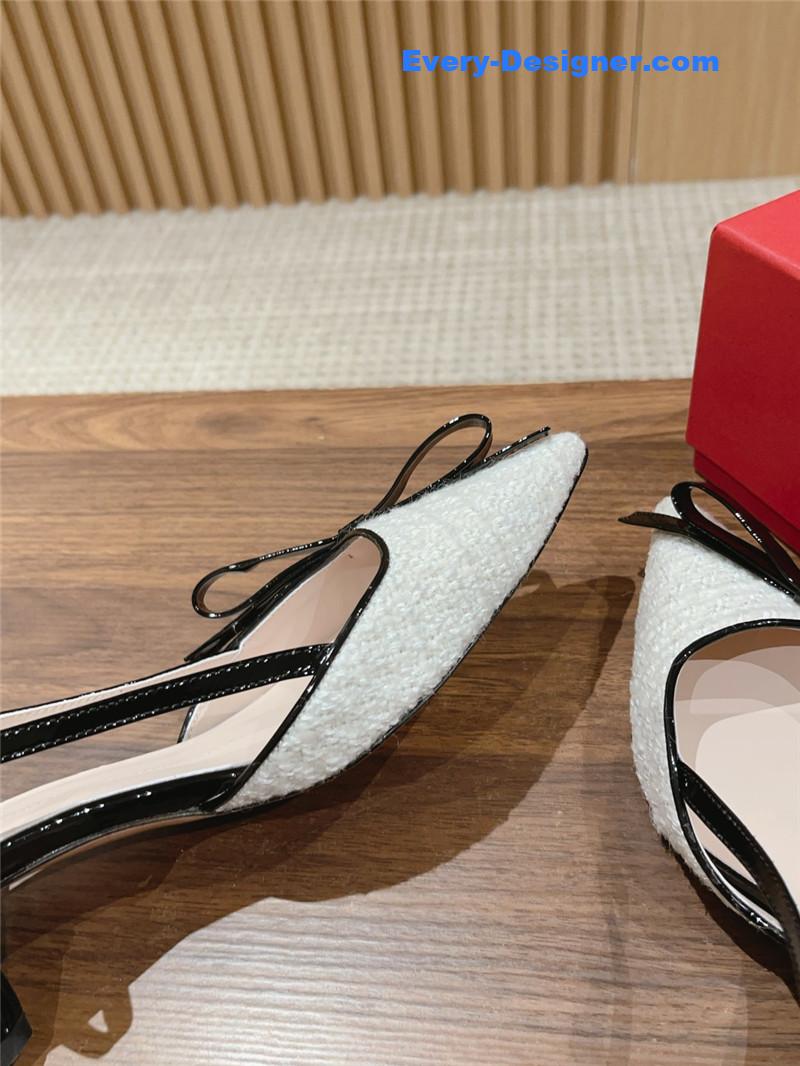 Roger vivier latest bow sandals