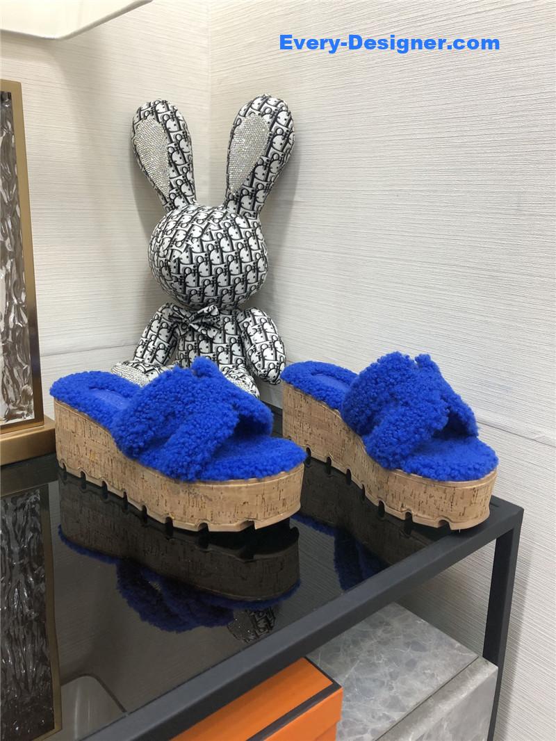 H**me5 teddy fur slippers