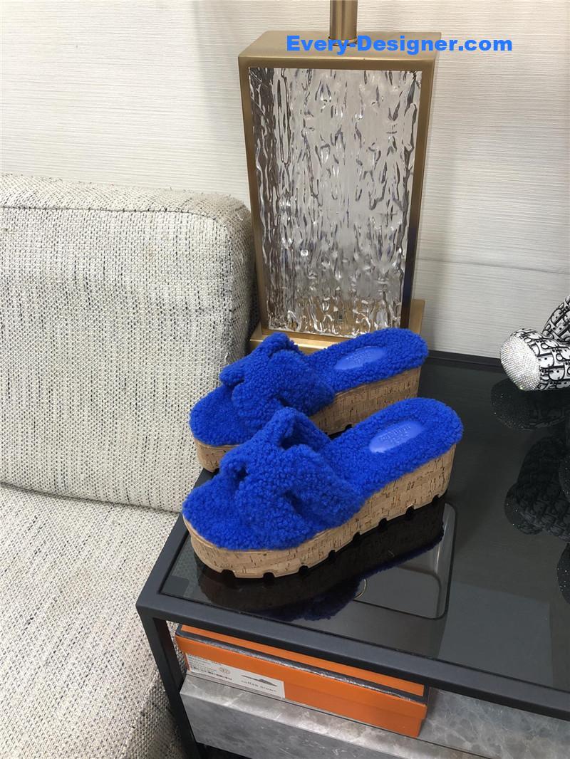 H**me5 teddy fur slippers