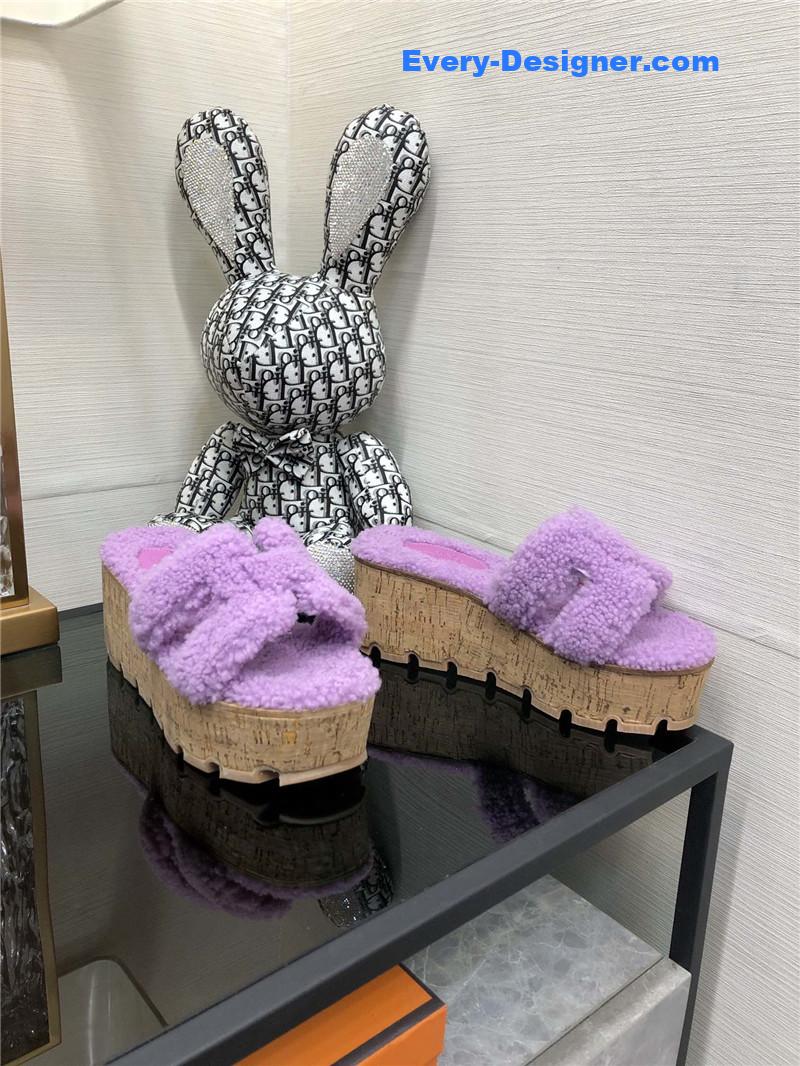 H**me5 teddy fur slippers