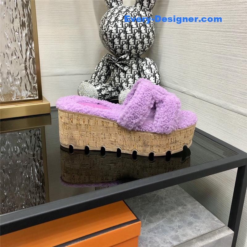 H**me5 teddy fur slippers