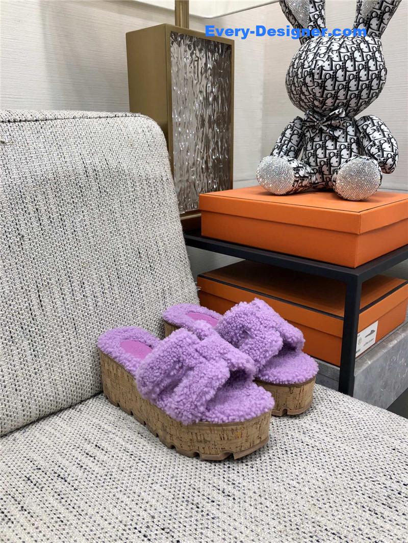 H**me5 teddy fur slippers