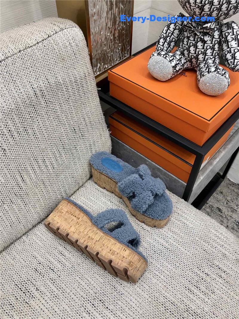 H**me5 teddy fur slippers