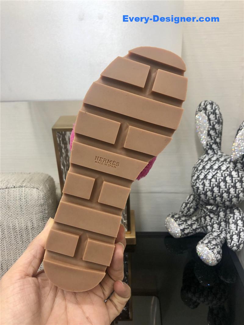 H**me5 teddy fur slippers