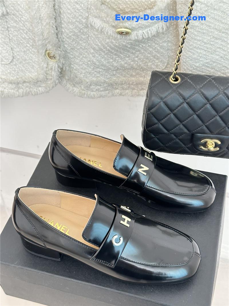CC double C letter buckle square head chunky loafers