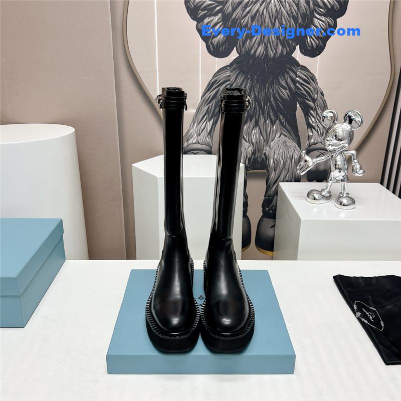 Pra*a round toe chain buckle platform boots