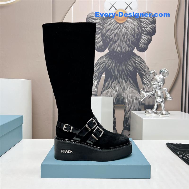 Pra*a round toe double buckle platform boots