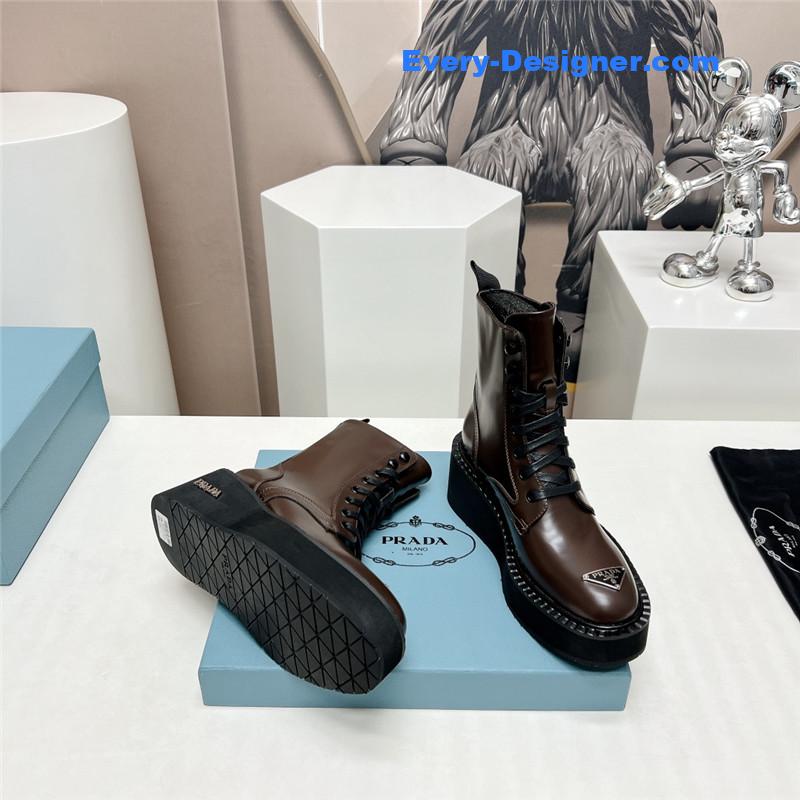 Pra*a round toe platform lace-up ankle boots