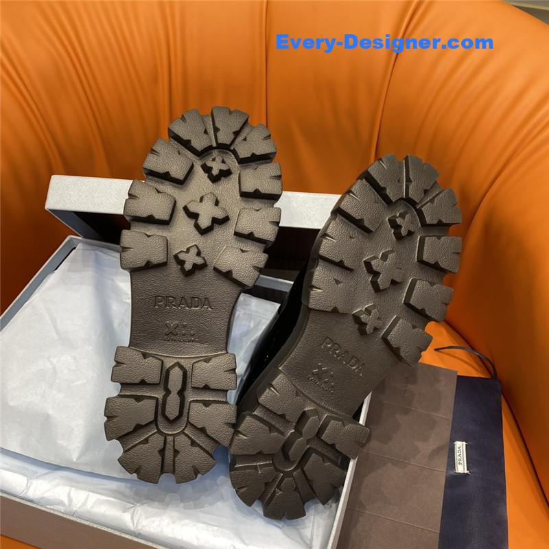 Pra*a triangle logo lace-up loafers