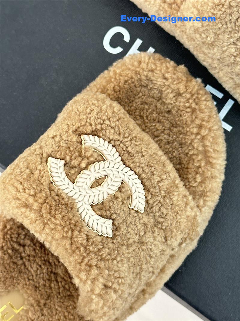 CC classic four seasons double C plush slippers