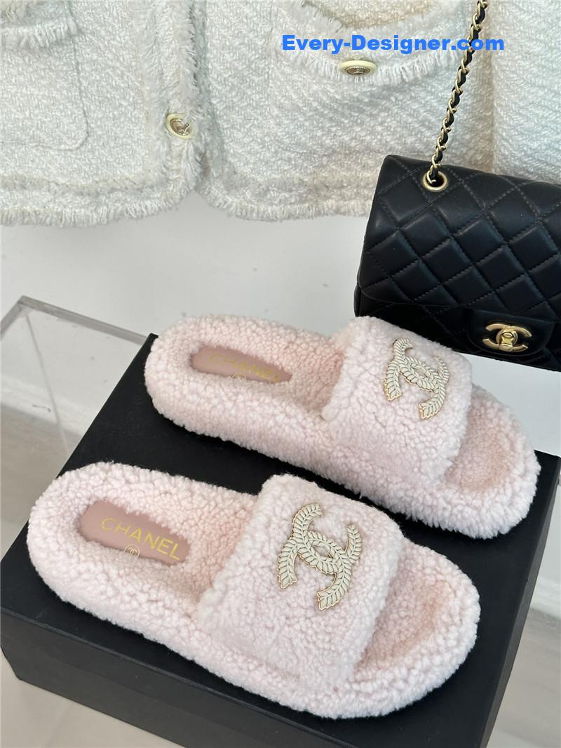 CC classic four seasons double C plush slippers