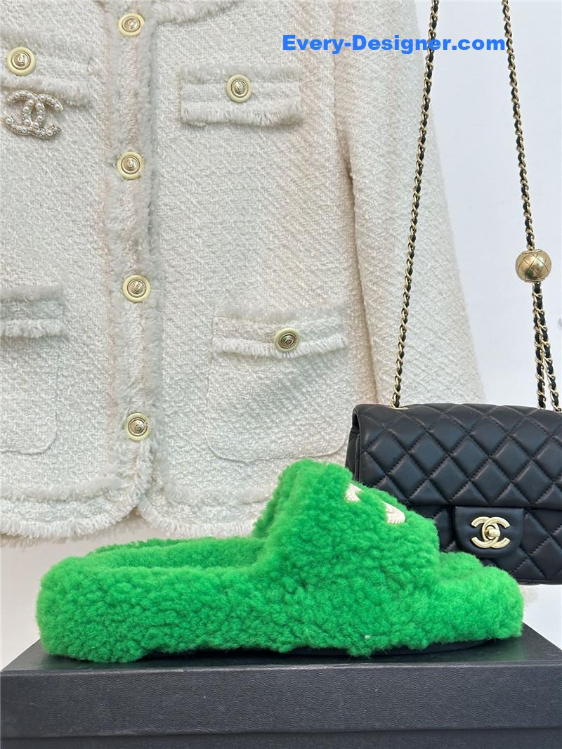 CC classic four seasons double C plush slippers