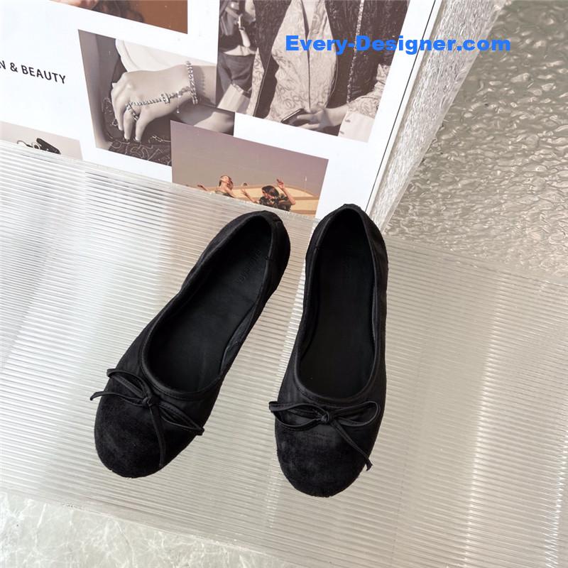 Ba1en*iaga distressed ballerinas