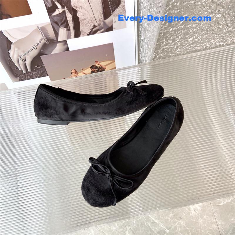 Ba1en*iaga distressed ballerinas