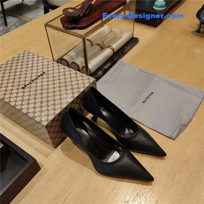 Ba1en*iaga prismatic triangle mules pumps