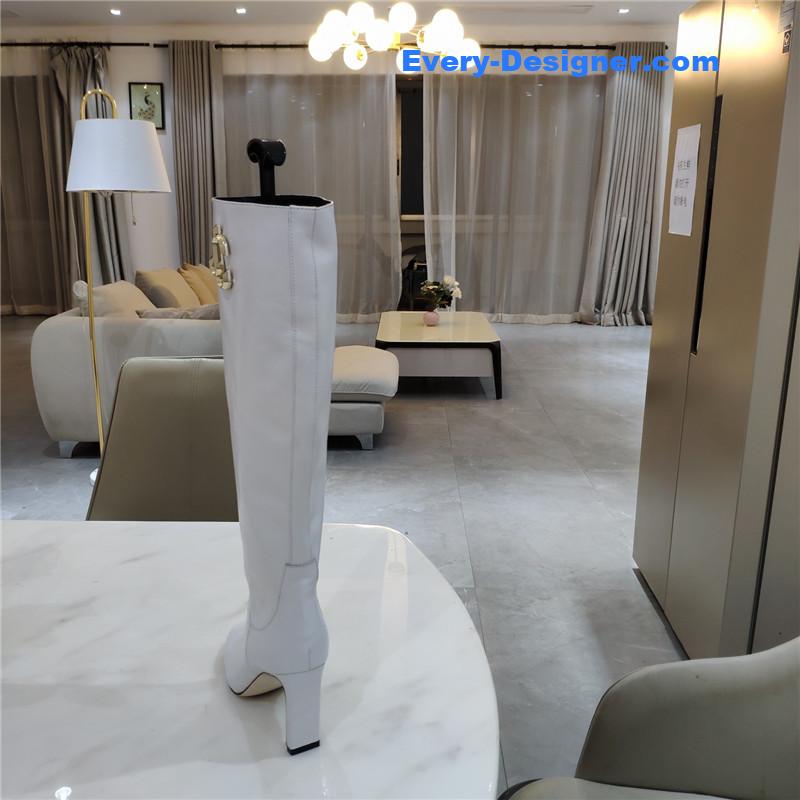 J1m*y Ch00 signature jc buckle chunky heel leather boots