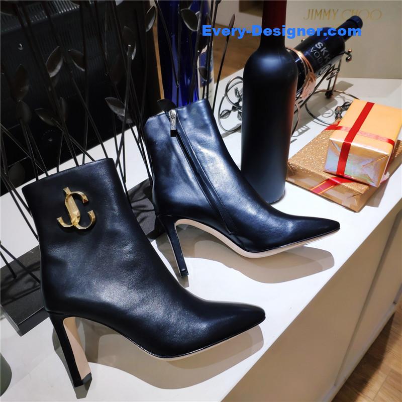 J1m*y Ch00 signature jc buckle chunky heel leather boots