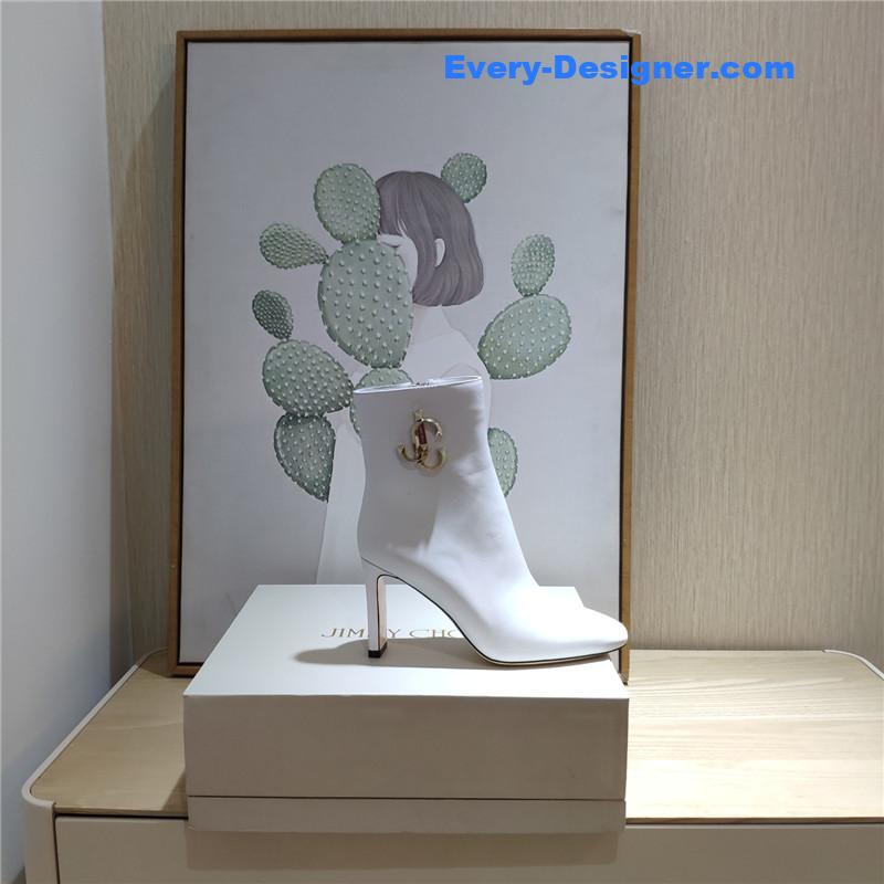 J1m*y Ch00 signature jc buckle chunky heel leather boots