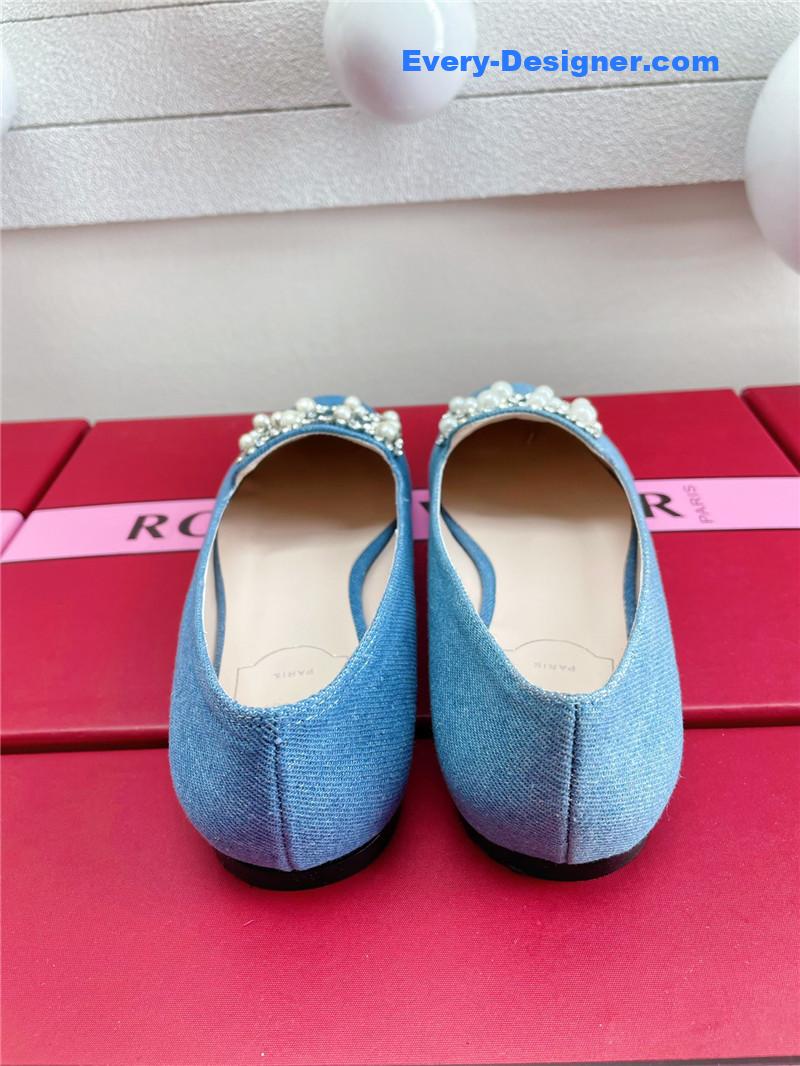 Roger vivier pearl embroidered buckle loafers