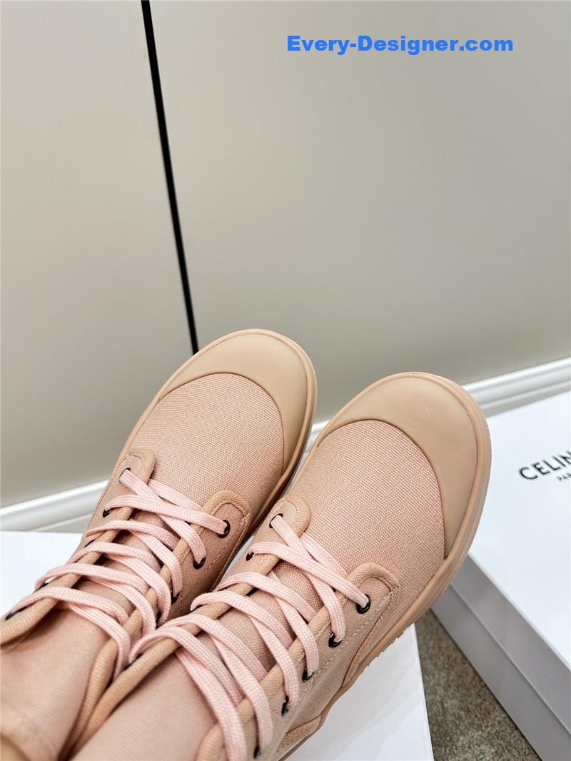 Ce1i*e platform boots