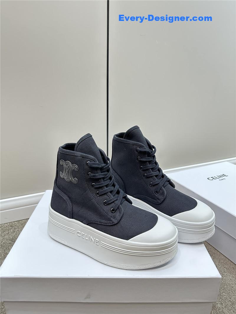 Ce1i*e platform boots