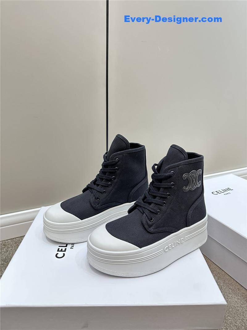 Ce1i*e platform boots