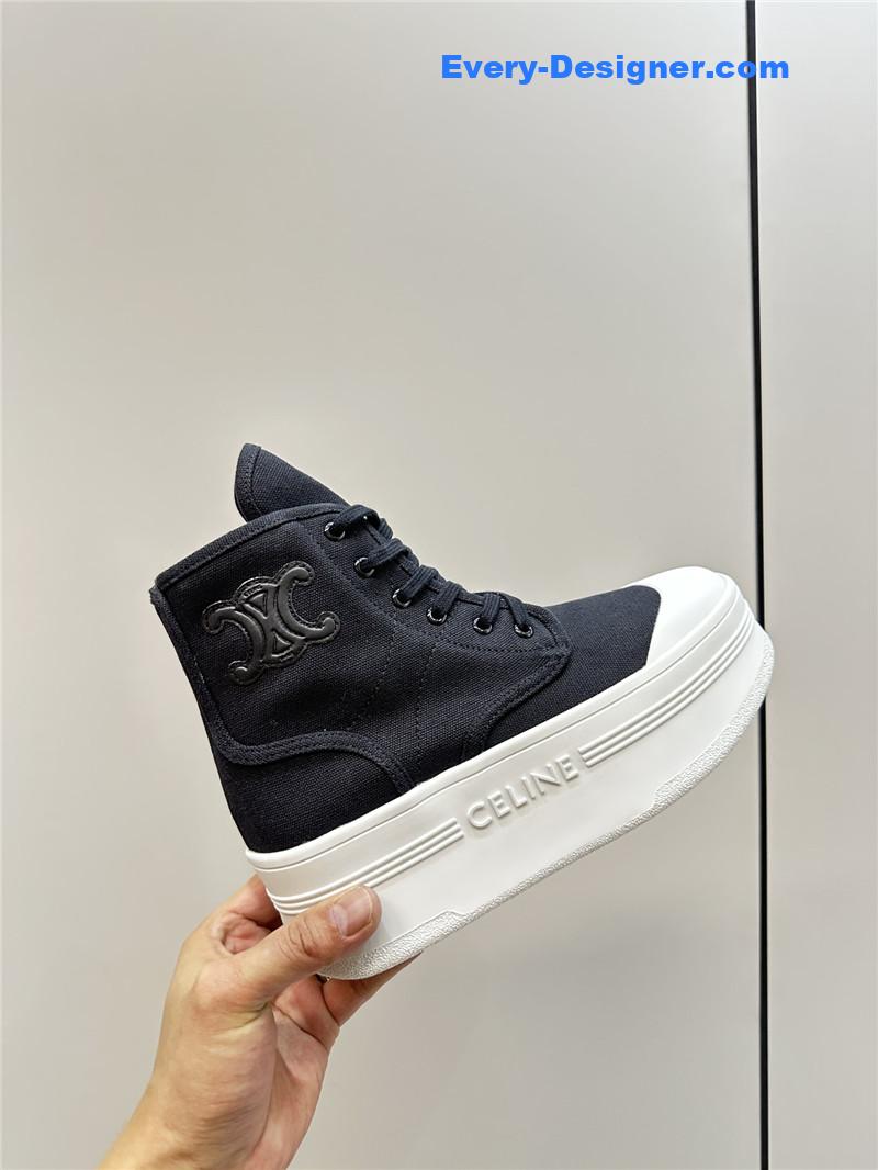 Ce1i*e platform boots